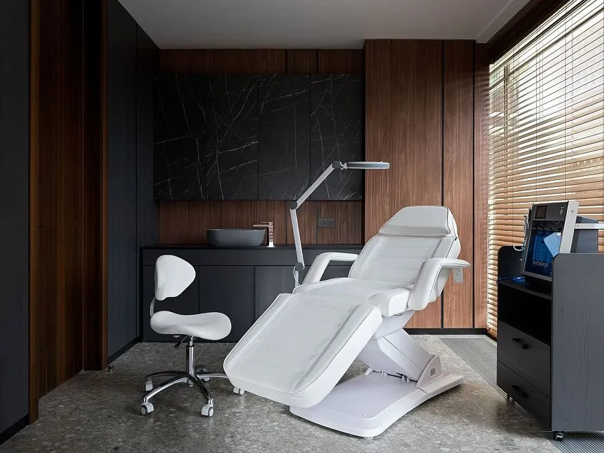 Услуги: консультация эндокринолога