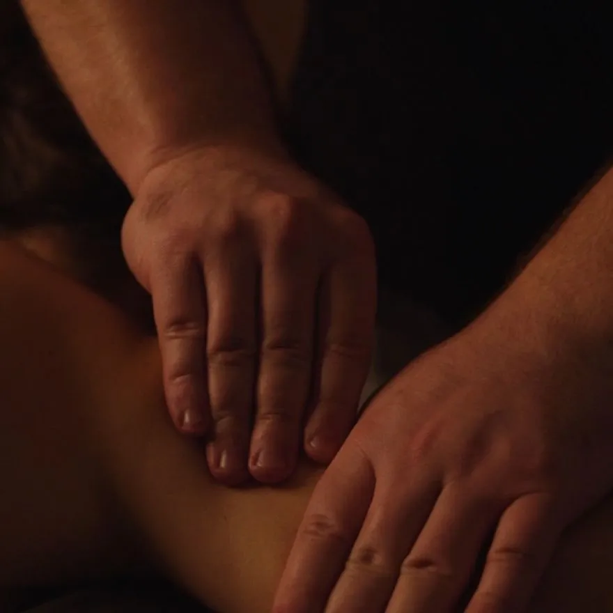 Услуги: медицинский массаж